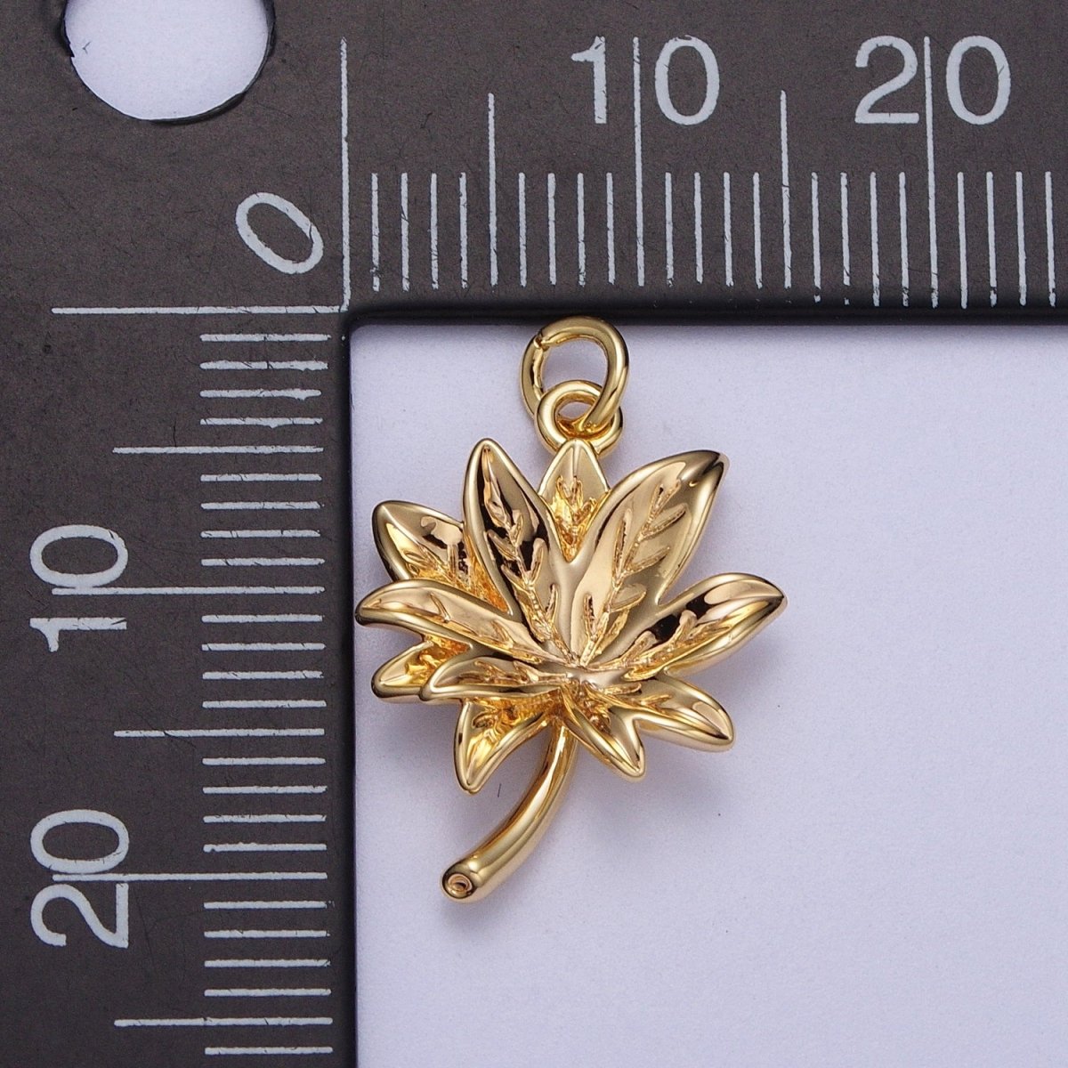 16K Gold Filled  Botanical Autumn Maple Christmas Poinsettia Leaf Charm | Y-333