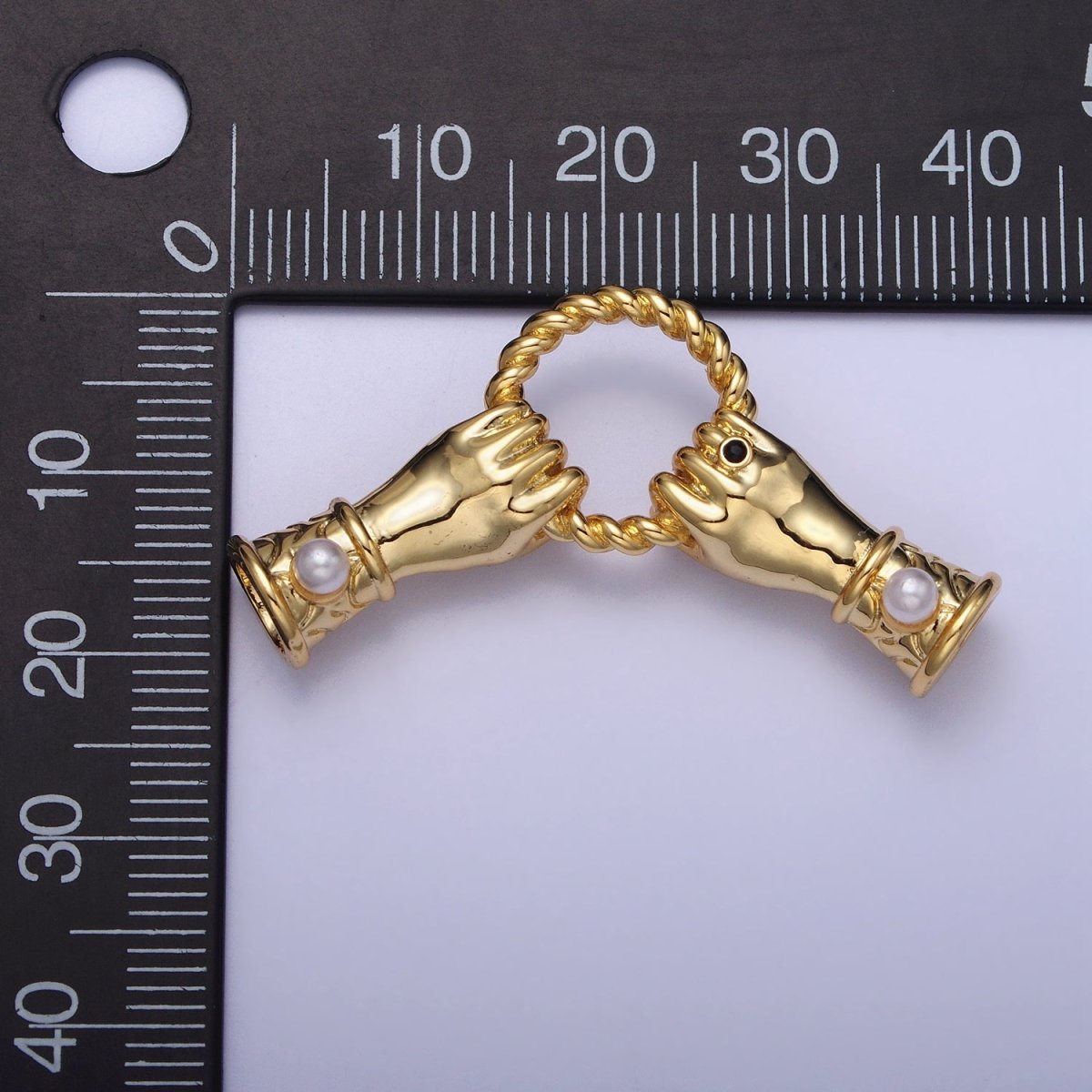 16K Gold Filled Holding Hand Gesture Pearl Cuff Sleeve Twisted Connector in Silver & Gold | Y-823