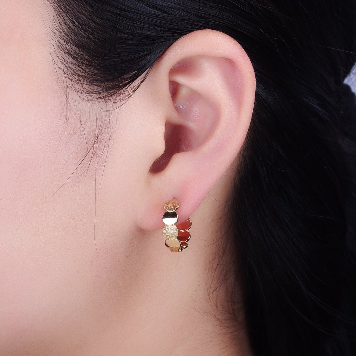 16K Gold Filled Round Textured Lined 15mm Wide Huggie Earrings in Gold & Silver | AB1465 AB1466