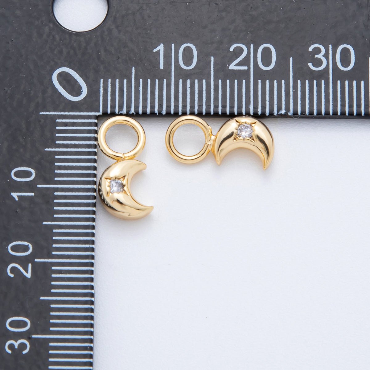 18K Gold Filled 14mm Round CZ Crescent Moon Charm | AH-922