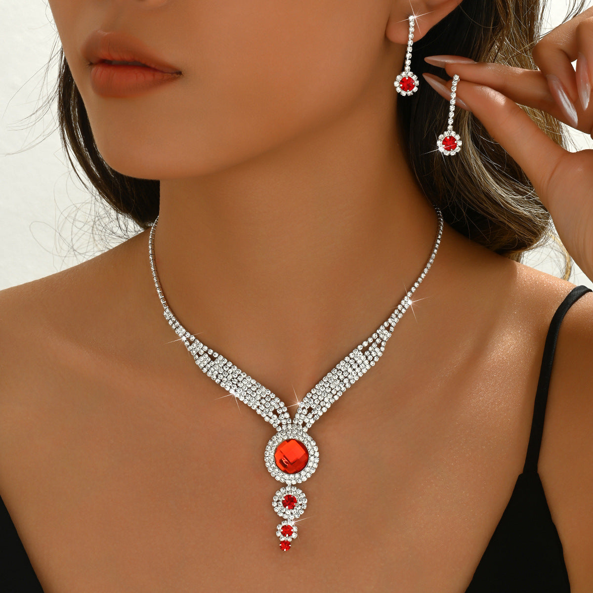 Oem And Dropshipping Cross-Border Hot-Selling Retro Claw Chain Round Clavicle Chain Necklace Earrings Holiday Photography Jewelry Set
