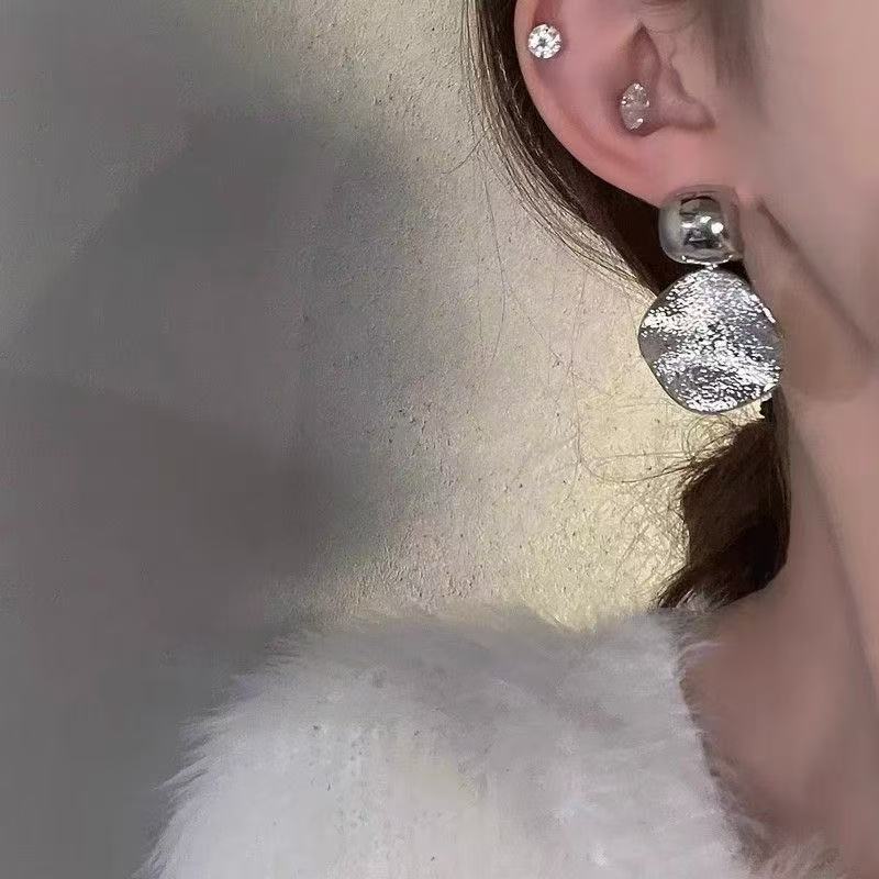 Street Style Round Metal Earrings, European American Minimal Cold Retro Jewelry