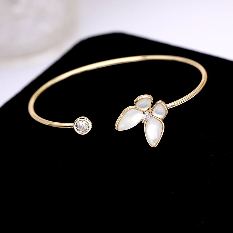 Personalized Simple Metal Design Opening Hand Shell Bracelet