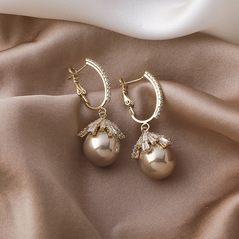 Women's Fashion Sense Beautiful French Style Pearl Ear Rings