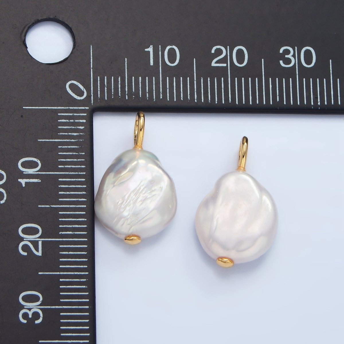 24K Gold Filled 20mm White Baroque Freshwater Pearl Pendant | P1899