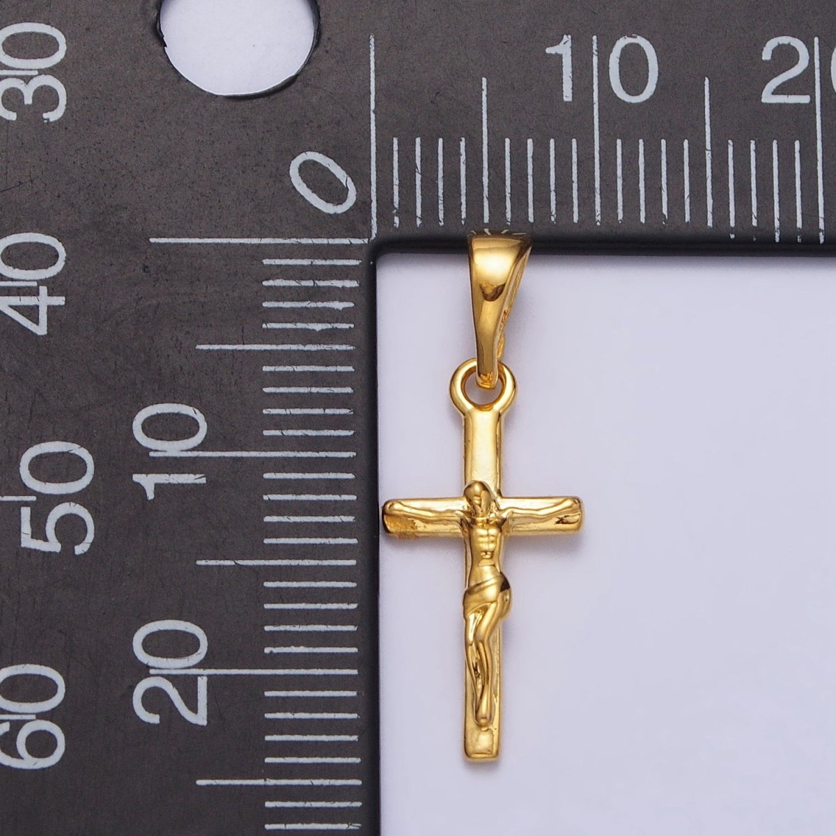 24k Gold Filled Cross Pendant Crucifix Charm Jesus on the Cross AA-021