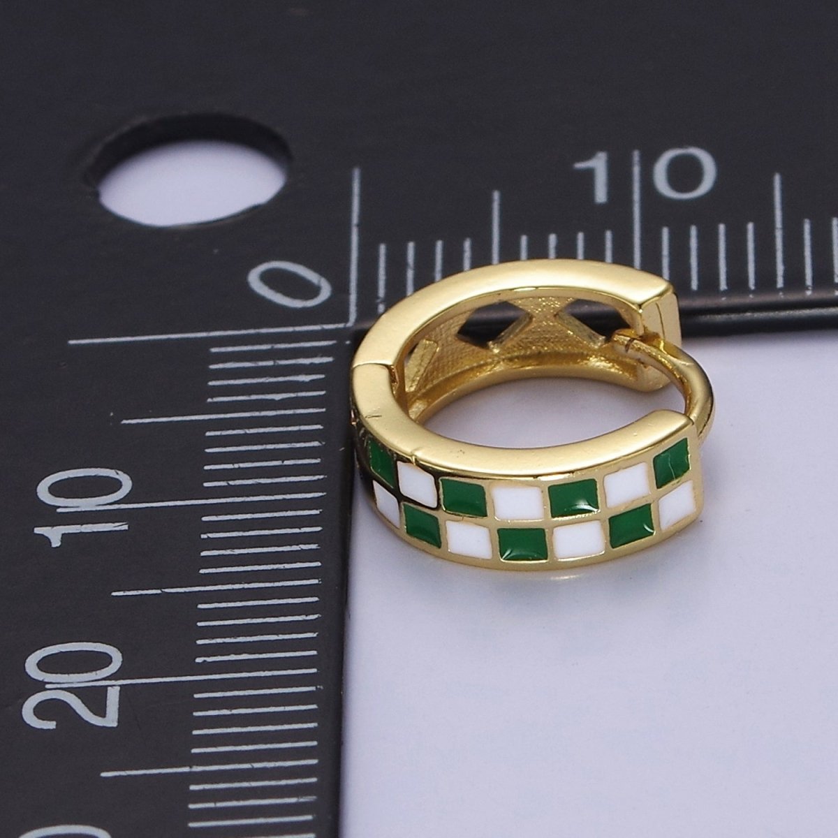 24K Gold Filled Enamel Checker Hoops Earring Retro Gold Huggie Earrings V131 V132