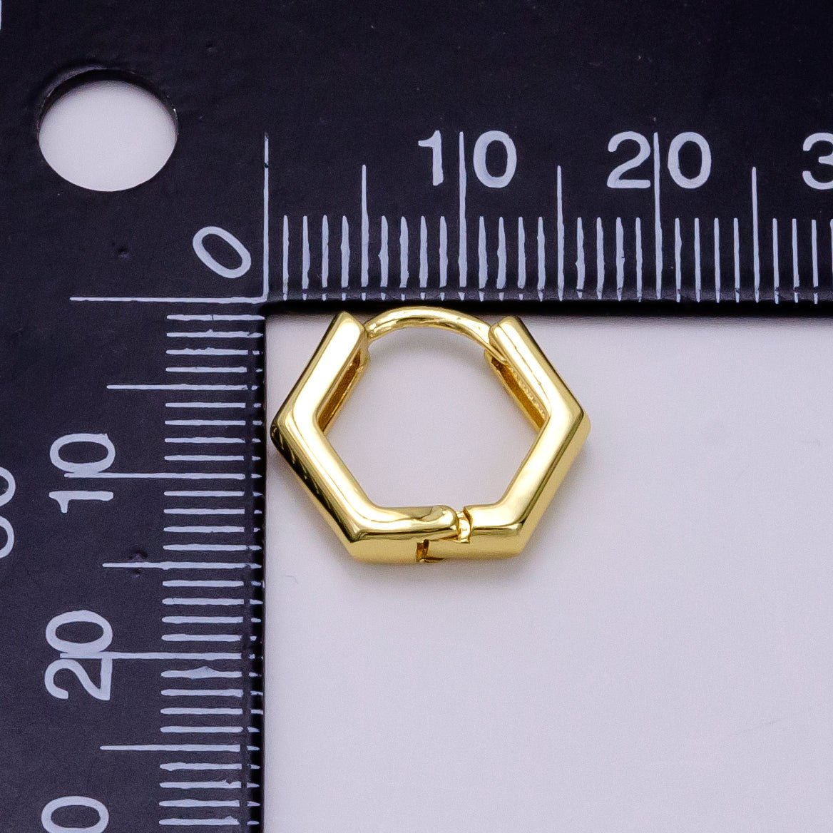 24K Gold Filled 16mm Hexagon Huggie Hoop Earrings in Gold & Silver | Q215