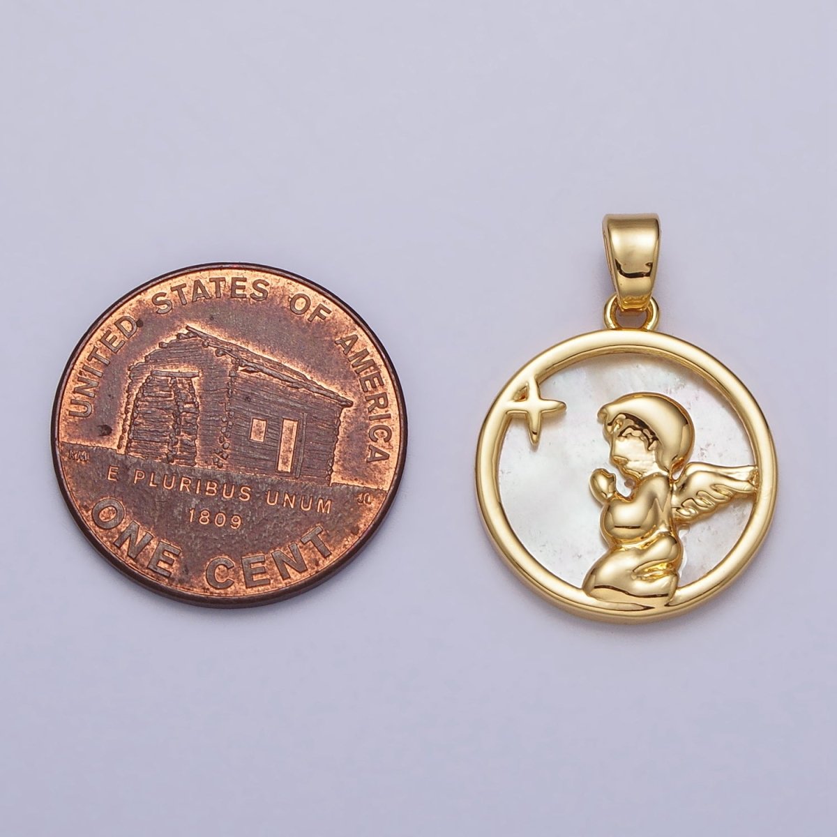 24K Gold Filled Shell Pearl Star Cherub Baby Angel Round Pendant | AA112