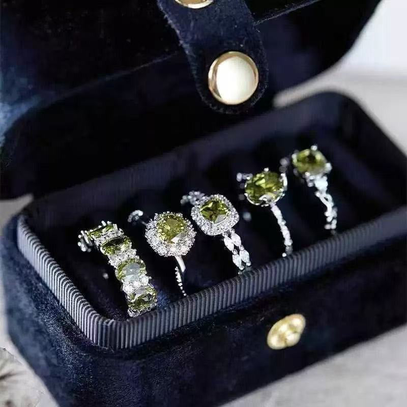 French Retro Olive Green Zircon Ring For Women, Elegant Light Luxury, Niche Exquisite High-End Open Ring
