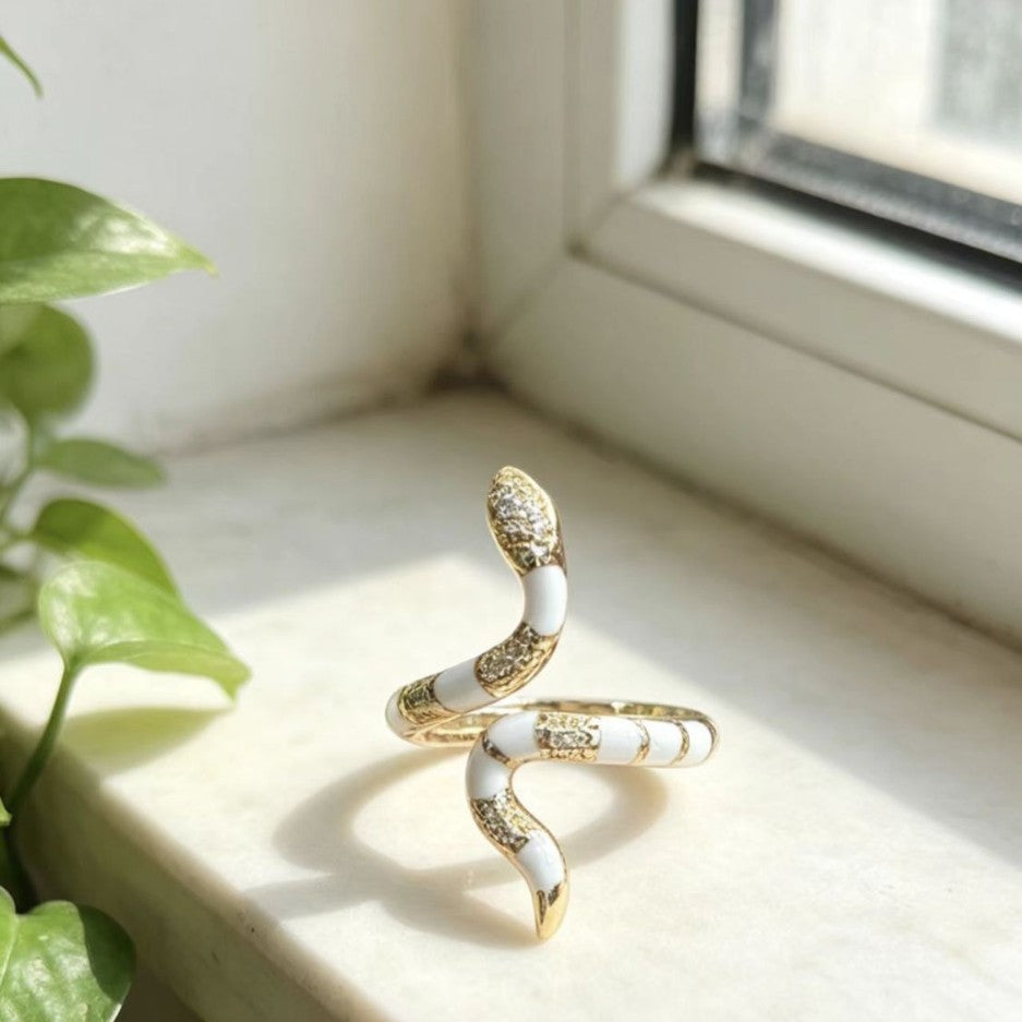 Exaggerated Index-finger Ring For The Year Of The Snake Your Zodiac Year