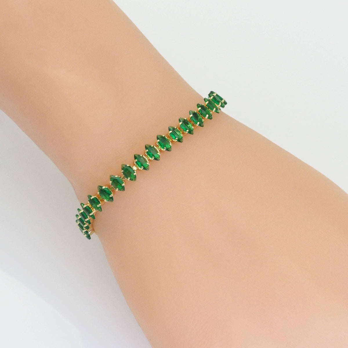 Marquise Shape CZ Adjustable Chain Bracelet, LD462