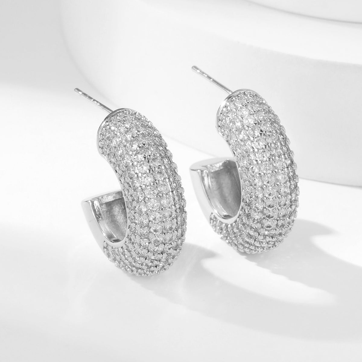Simple Design Micro-inlaid Zircon Earrings