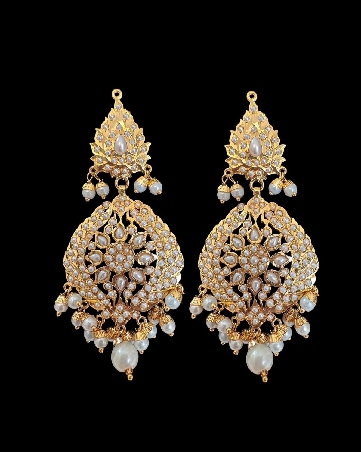 DJET99 Megha jadau earrings tika set  in pearl ( READY TO SHIP )