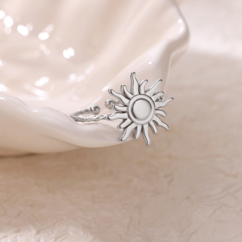 European And American-style 18K White Gold Opal Moon Ring Made Of Stainless Steel