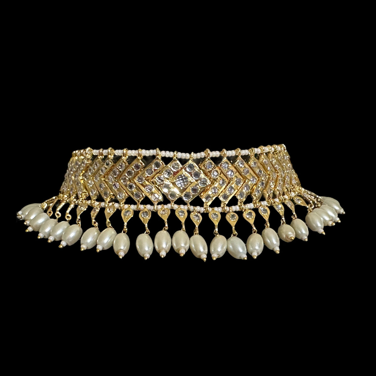 C296 Mahira v style choker with earrings( SHIPS IN 3 WEEKS )