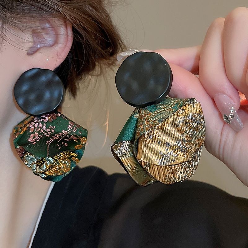Silver Post Pleated Round Petal Earrings, New Chinese Retro Dangles, Niche Elegant National Trend Jewelry