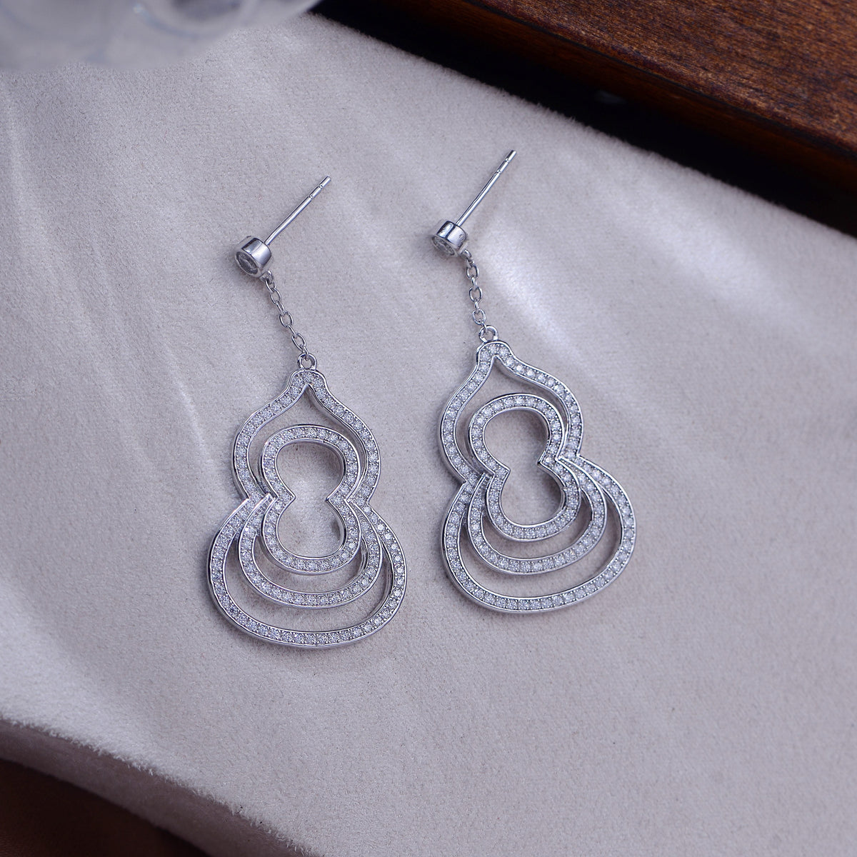 S925 Sterling Silver Moissanite Dangle Earrings For Women  Layered Hollow Teardrop Drop Earrings With GRA Certificate Platinum Plated Elegant Jewelry Gift Box Set