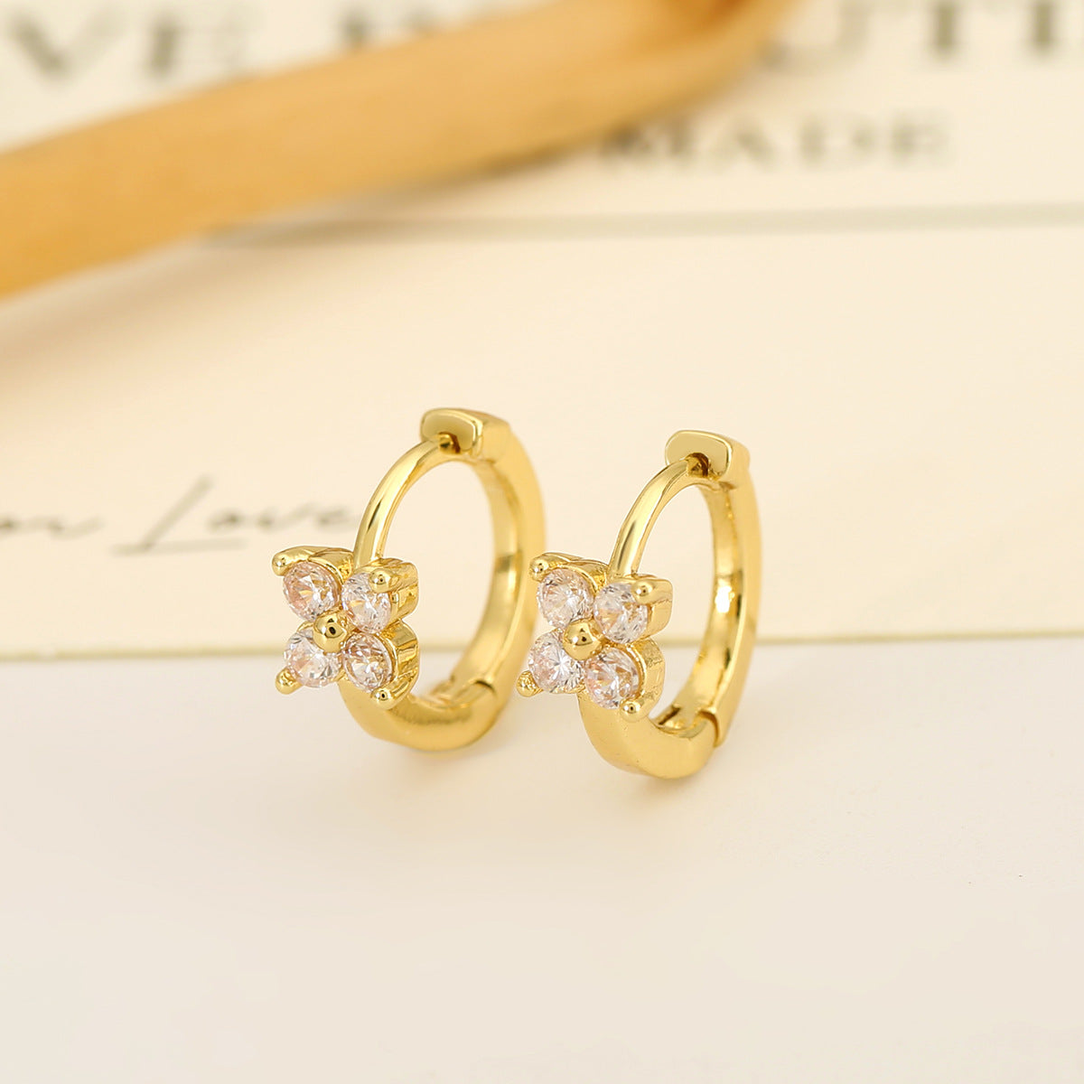 Fashionable Minimalist-style Niche-design Stud Earrings
