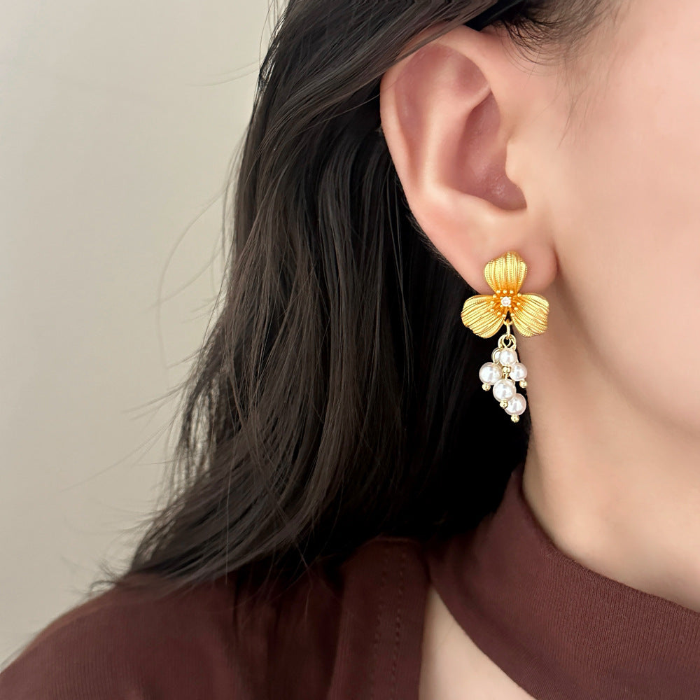Fashionable Light-luxury Versatile Earrings For Women