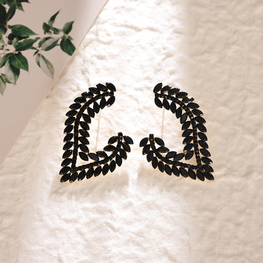 European American Light Luxury Marquise Rhinestone Earrings Exaggerated Banquet Gown Ear Jewelry High End Colored Crystal Alloy Stud Earrings For Women Wholesale