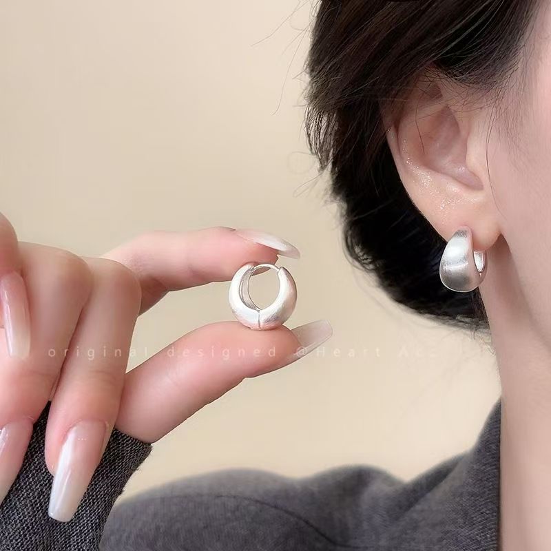Women's Pure Silver Post Earrings With Traditional Brushed Craft, Light Luxury High-end Stud Earrings, 2026 New Bestseller, Exquisite Niche Ear Jewelry