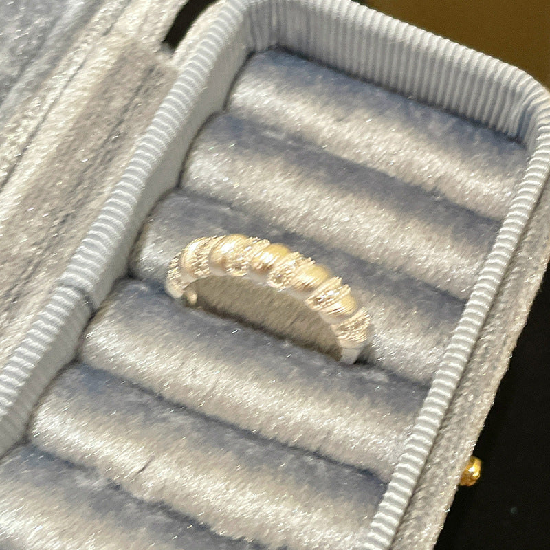 2026 New High-End Sparkling Zircon Brushed Open Ring For Women, Light Luxury Niche Index Finger Ring