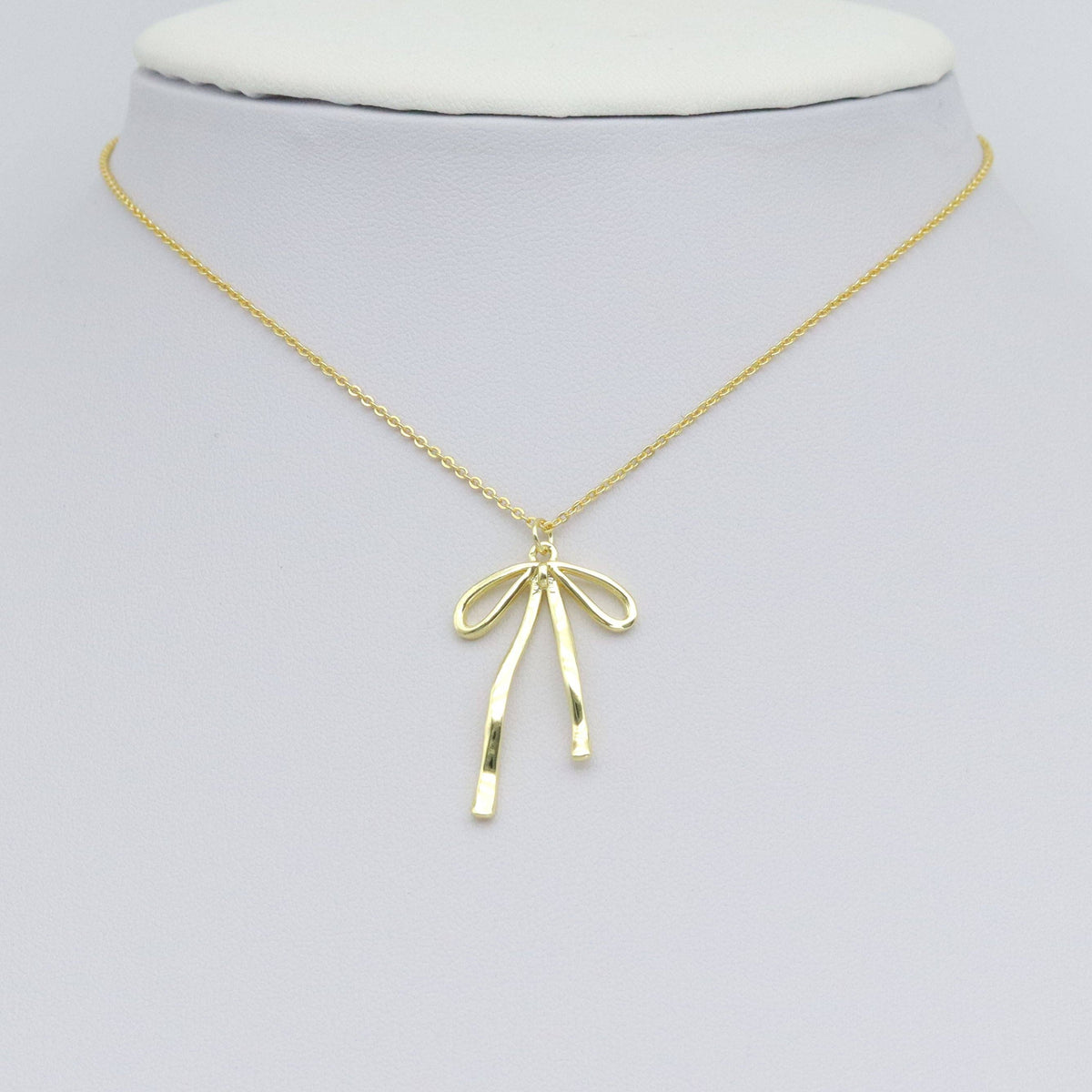 Slinky Gold Bow Shape Charm Pendant, Sku#LD665