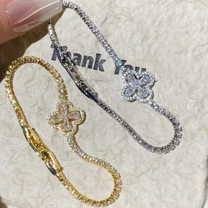 Wind Super Sparkling Full-Crystal Four-Leaf Clover Bracelet For Women