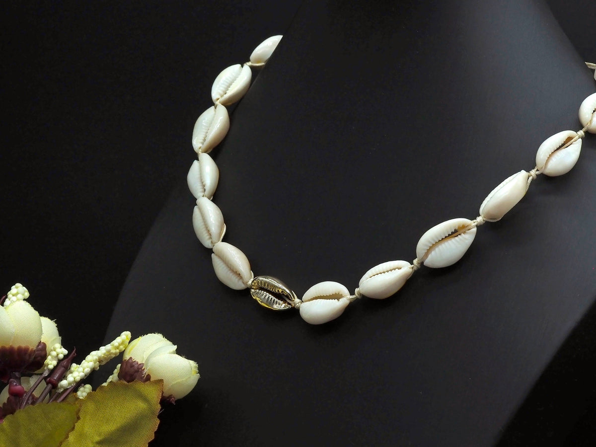 Cowrie Shell Necklace, Pull Tie Style Shell Necklace, V42C