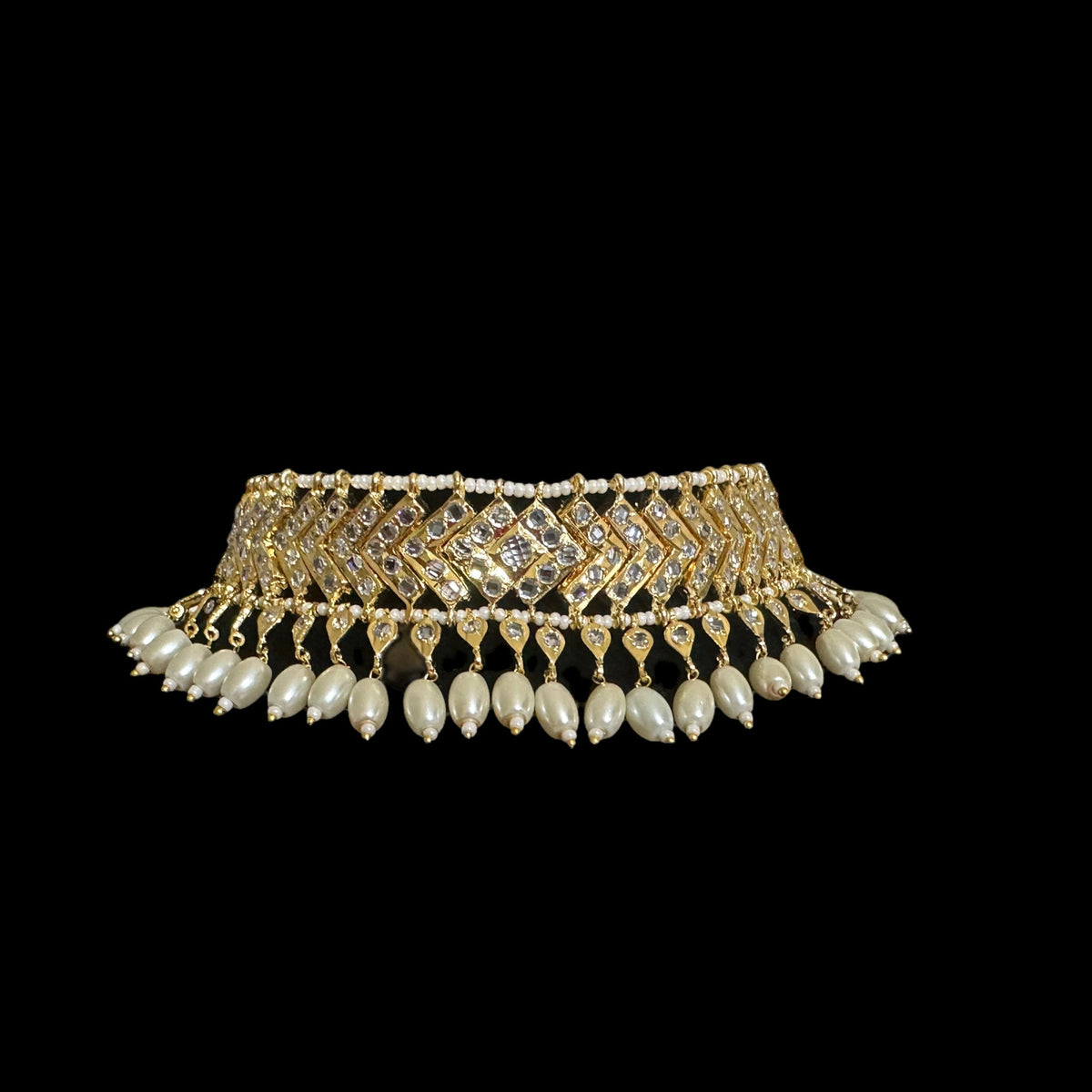 C296 Mahira v style choker with earrings( SHIPS IN 3 WEEKS )