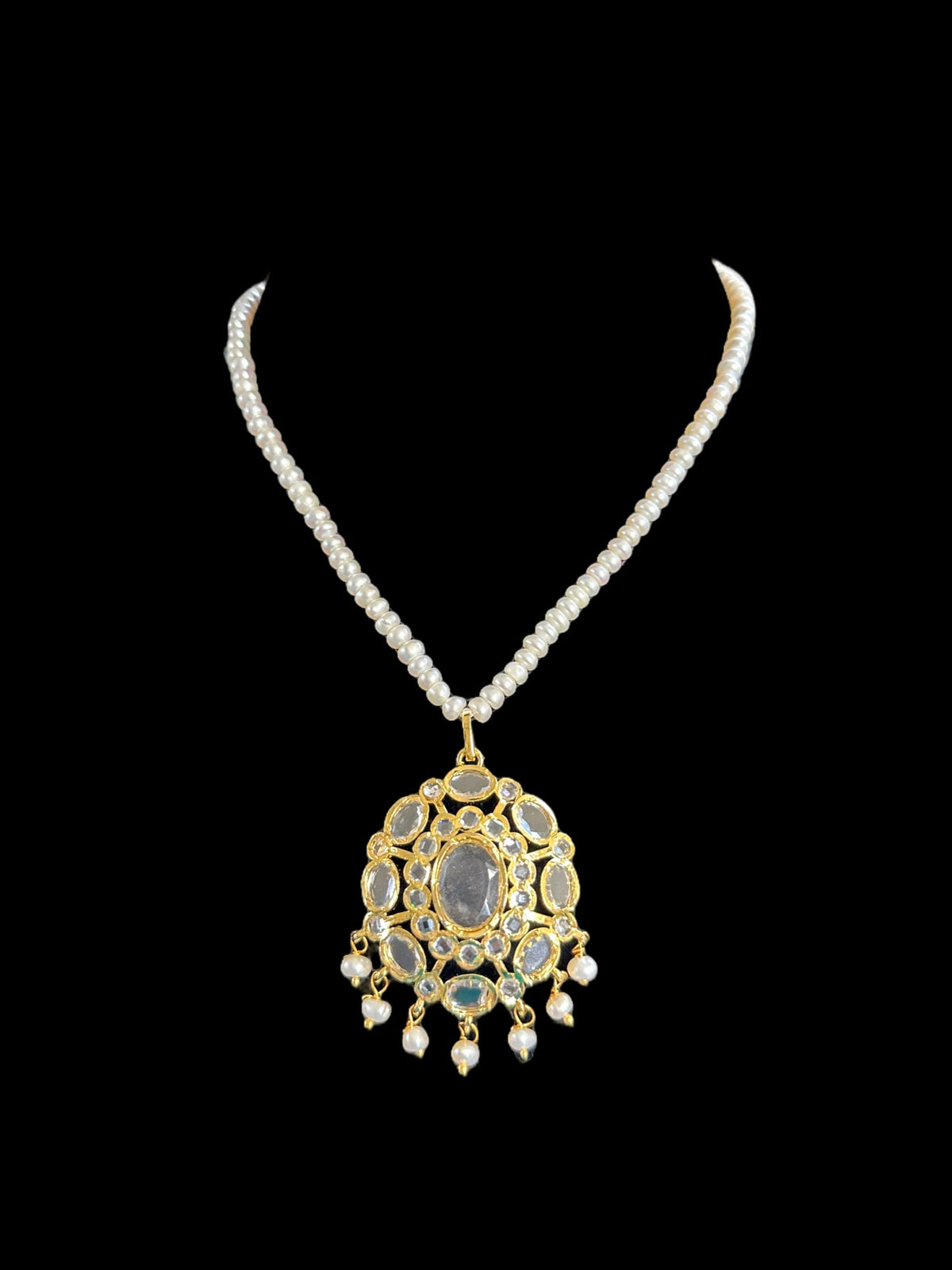 PS224 Gold plated pendant set with earrings in fresh water pearls ( READY TO SHIP )