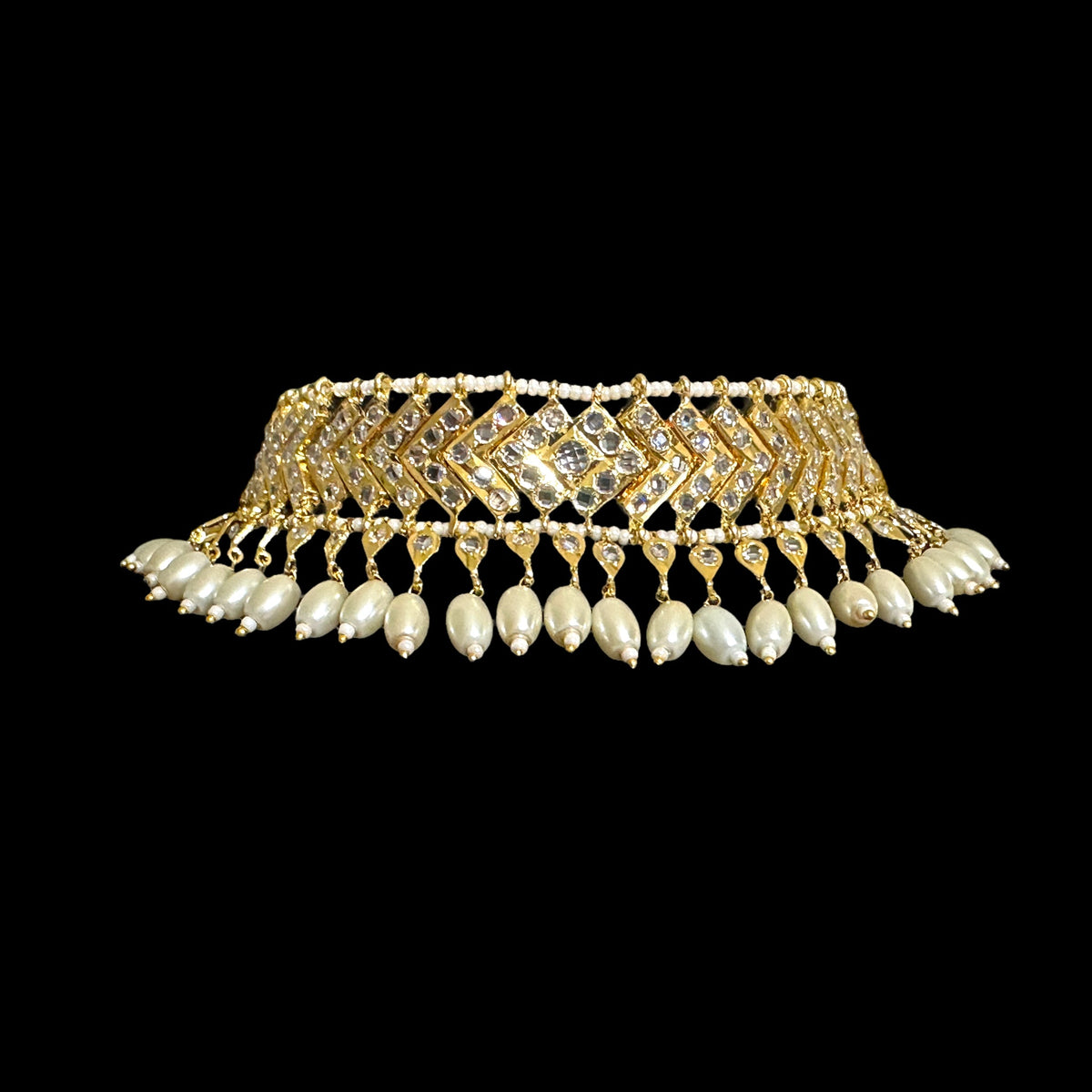 C296 Mahira v style choker with earrings( SHIPS IN 3 WEEKS )