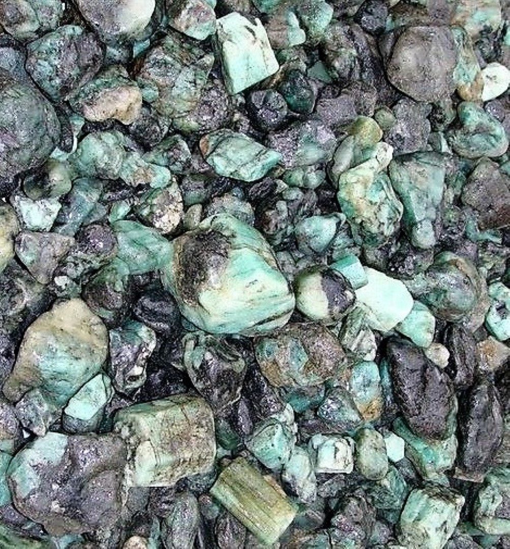 Emerald Rough Cut Raw Muzo Colombia Natural 1000 Carats Bulk Lot