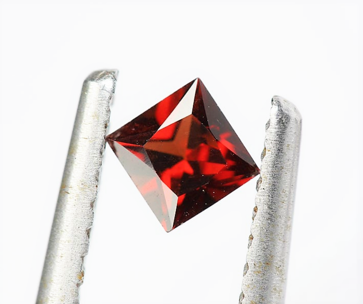 Rhodolite Garnet Princess Cut African Small Gems