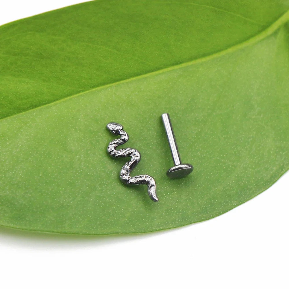 G23 Titanium Snake Bee Feather Labret Piercing 16G Internal Thread Earring Stud Cartilage Helix Body Jewelry