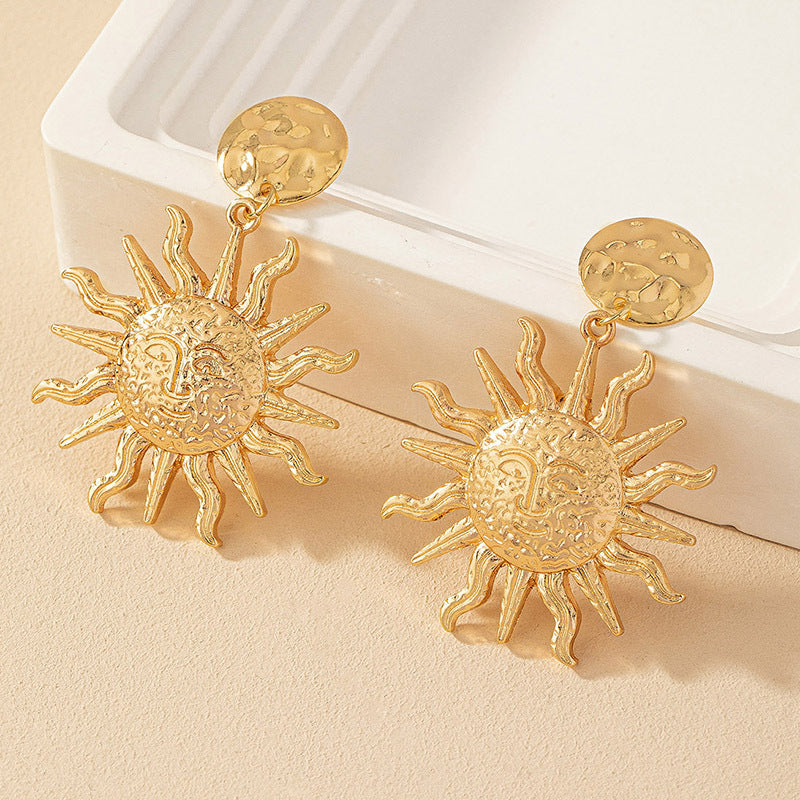 Women's Fashion Temperament Sun Holiday Party Gift Stud Earrings