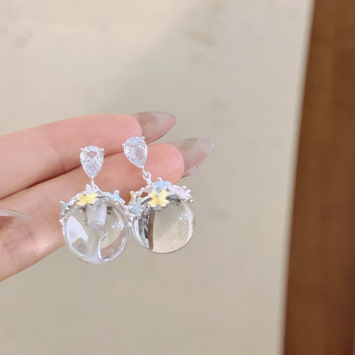 Dews Sweet Wind Flashing Ice Through Ball Bead Graceful Fashionable Stud Earrings