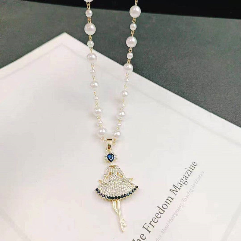 Women's Pearl Sweater Chain Long Design Niche Necklaces