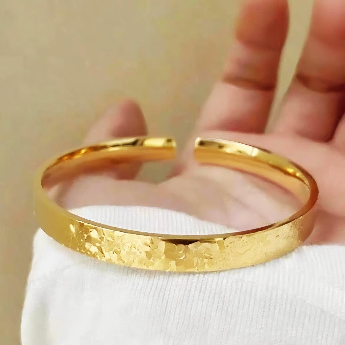 Women's Mush Ice Fashion Glossy Solid Sier Bracelet