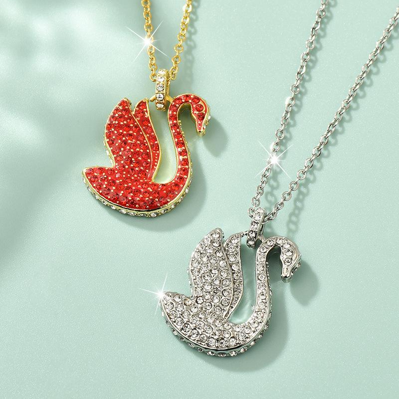 High-grade Classic Diamond Swan Titanium Steel Clavicle Necklaces