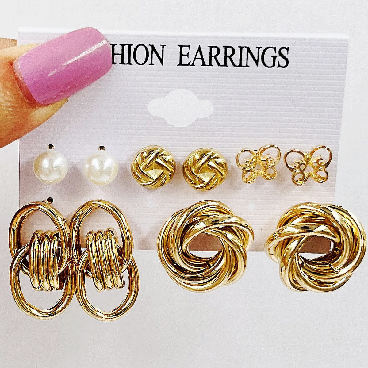 Women's French Retro Circle Pearl For Stud Earrings