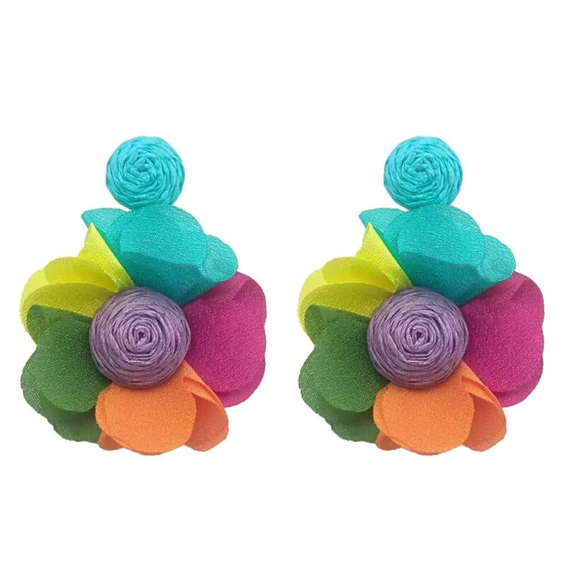 Women's High-grade Sweet Flowers Raffia Fashion Hand-knitted Earrings