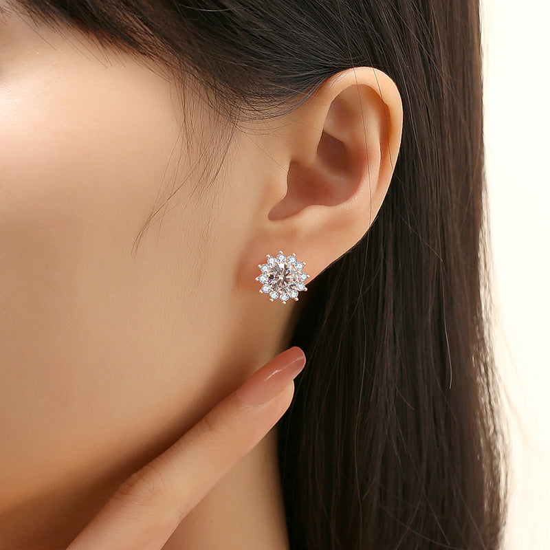 Women's Light Luxury Super Flash Champagne Gold Zircon Flower Stud Earrings