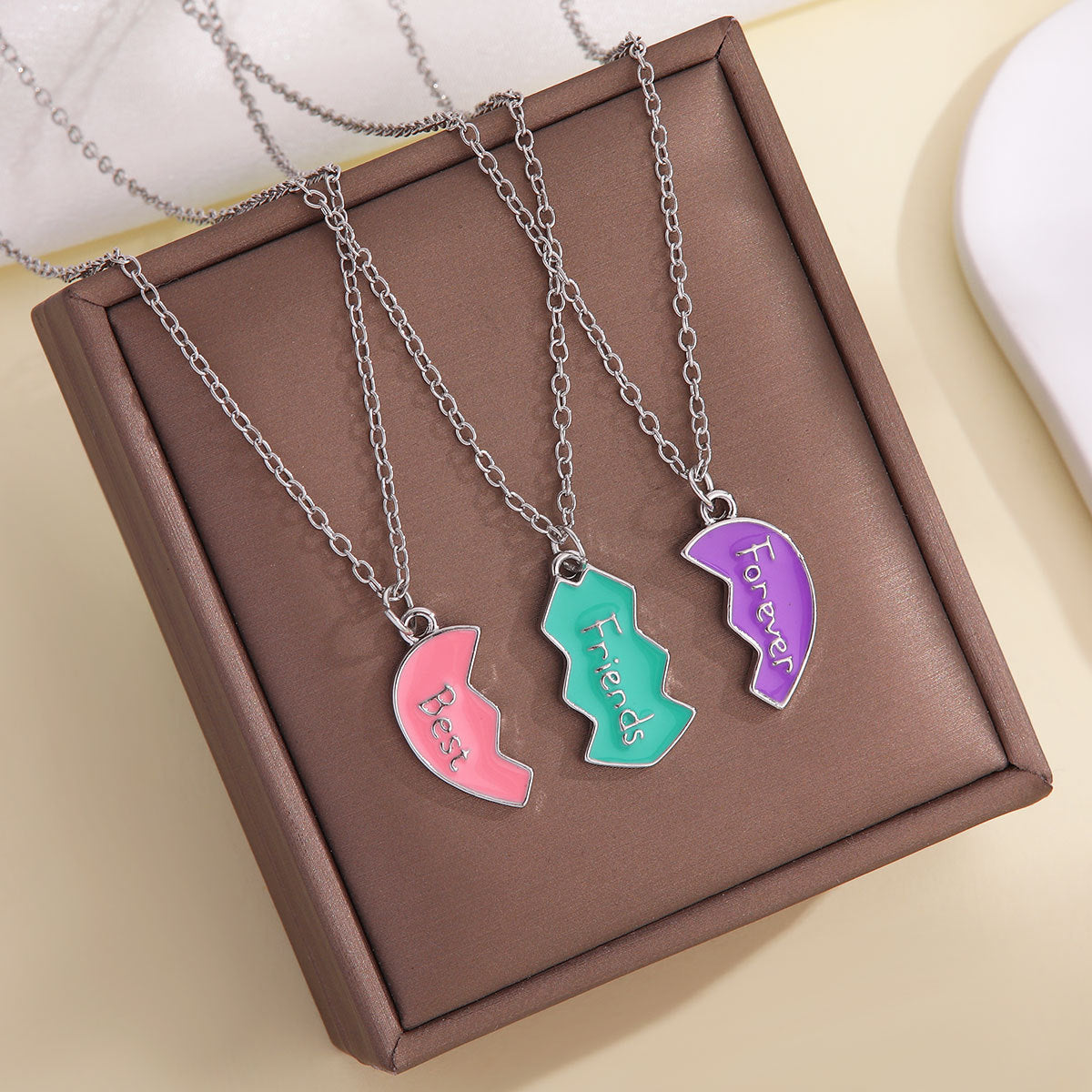 Fashion Personality Heart-shaped Good Friend Girlfriends Necklaces