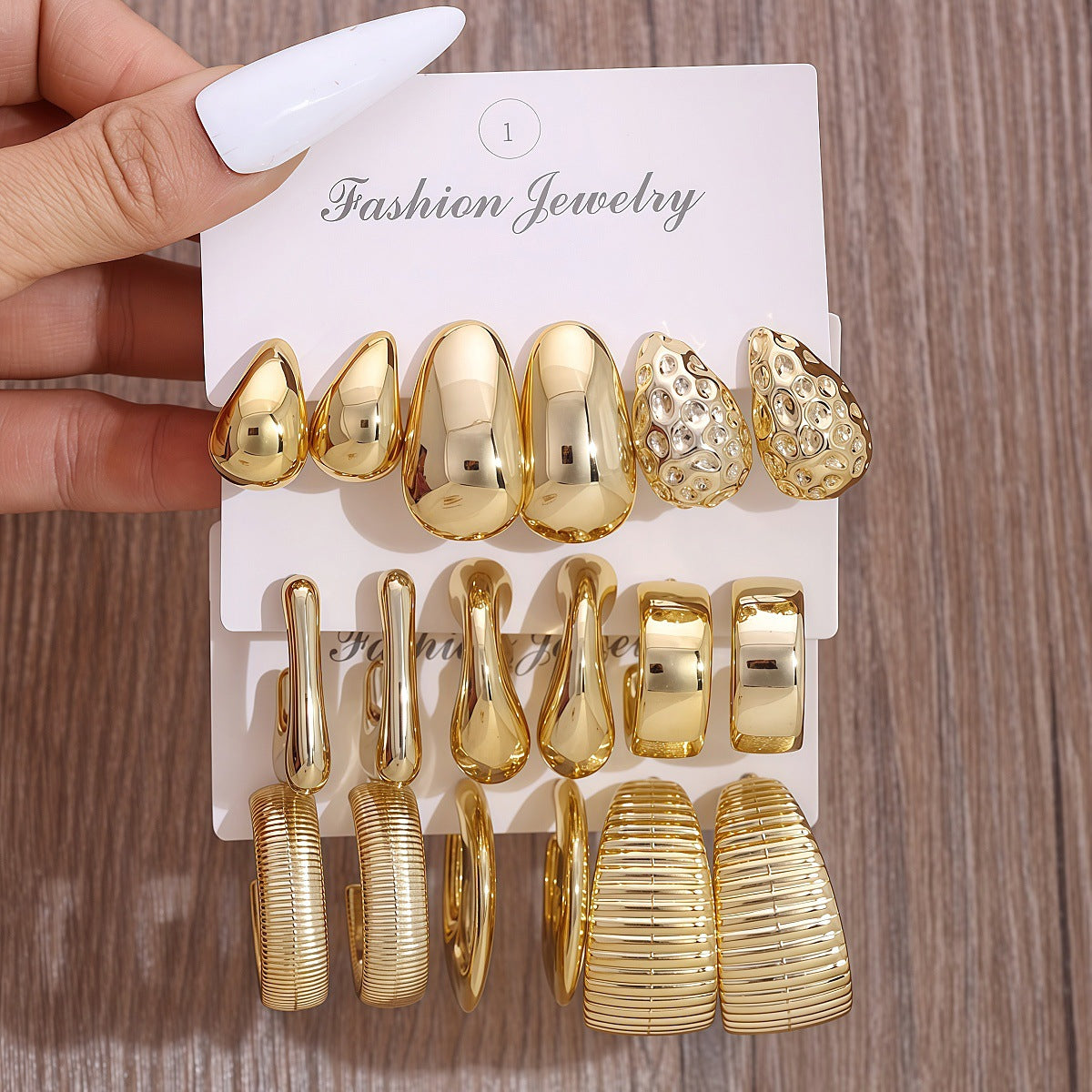 Women's Fashion Exaggerated Shaped Suit Personalized Gold Sier Earrings