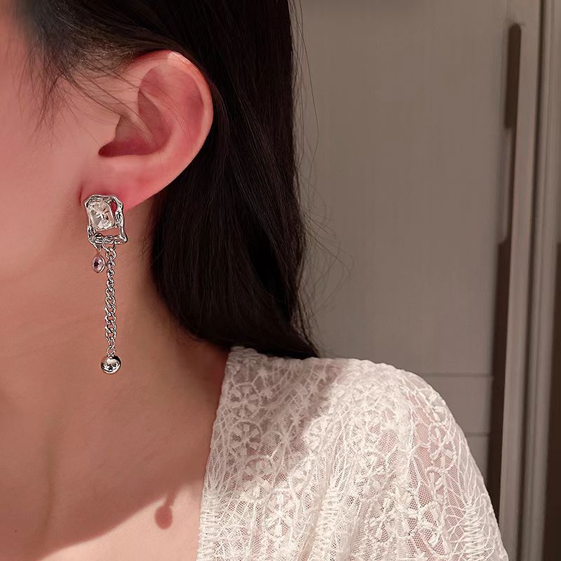 Design Asymmetric Heart-shaped Tassel Simple Sweet Cool Cold Style Sier Earrings