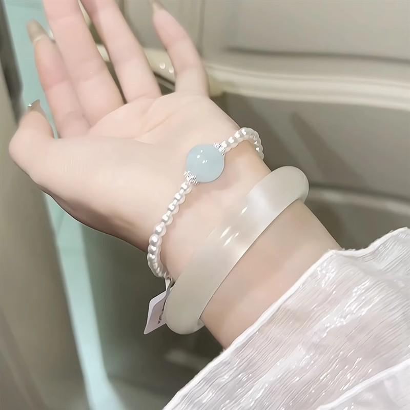 Moonlight Cat Eye Ice Transparent Lychee Jelly With Exquisite Bracelet