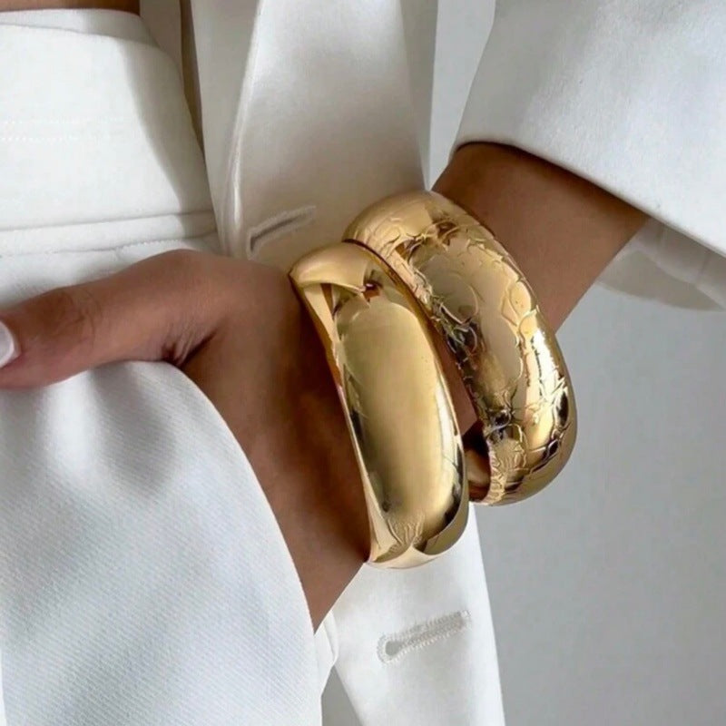 Trendy Exaggerated Metal Texture Glossy Female High Sense Niche Wide Bracelet