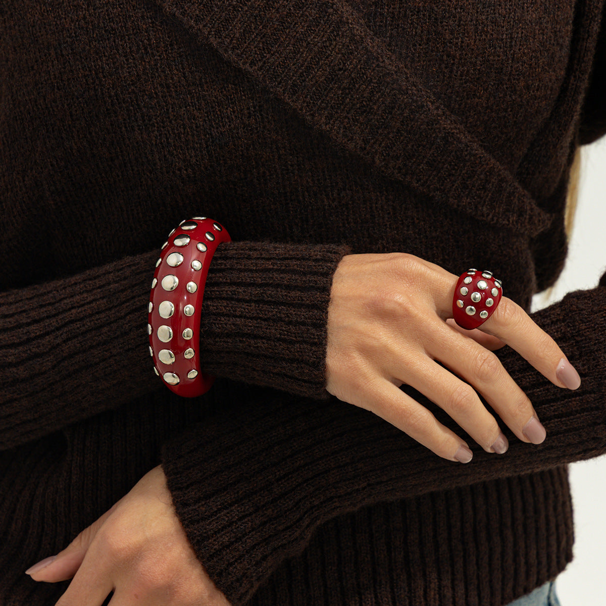 Style Blooming Rivet Open Resin Fashion Bracelet